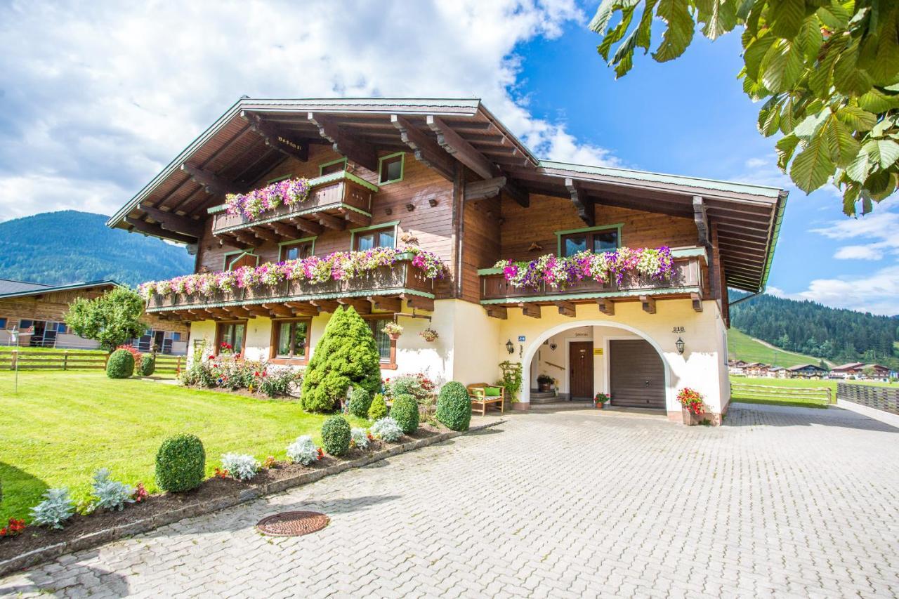 Bauernhof Vorderklinglhub &landhaus Olga Flachau